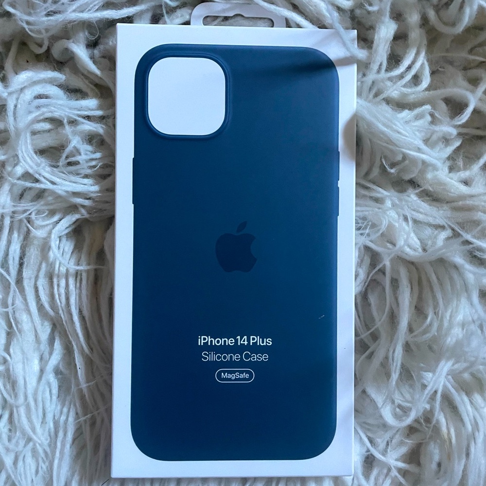 Iphone 14 Plus Silicone case Magsafe Blue